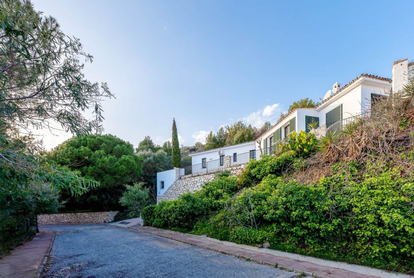 R4892887-Villa-For-Sale-Mijas-Detached-4-Beds-212-Built-1