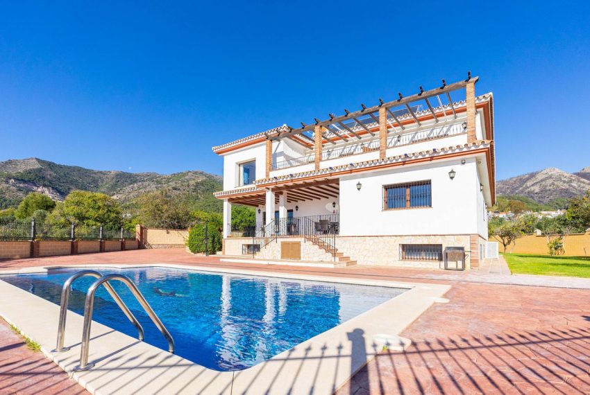 R4894690-Villa-For-Sale-Mijas-Detached-5-Beds-690-Built-1