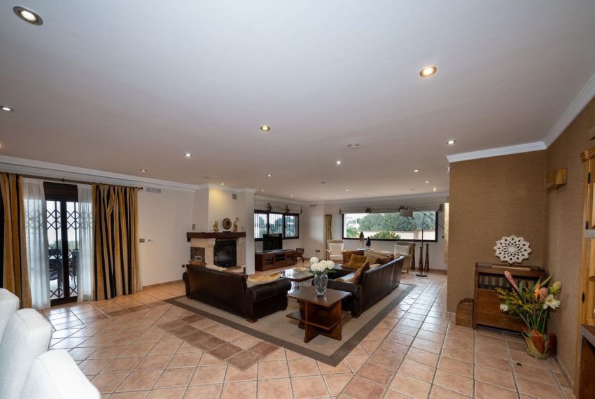 R4894690-Villa-For-Sale-Mijas-Detached-5-Beds-690-Built-5