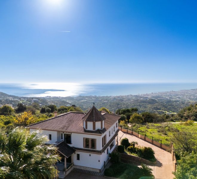 R4894690-Image 1-Detached - 5 Beds - 690 Built