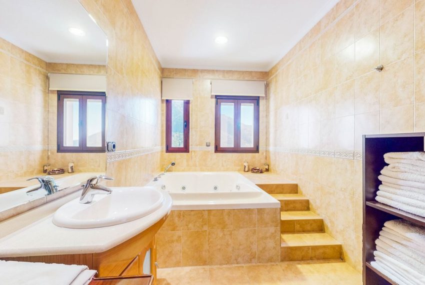 R4894690-Villa-For-Sale-Mijas-Detached-5-Beds-690-Built-7