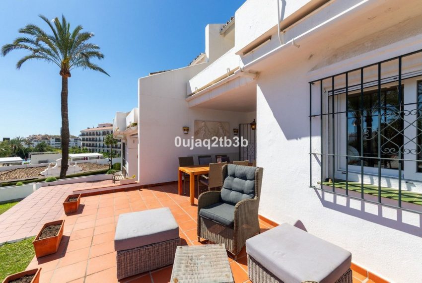 R4896064-Apartment-For-Sale-Nueva-Andalucia-Duplex-4-Beds-216-Built-15