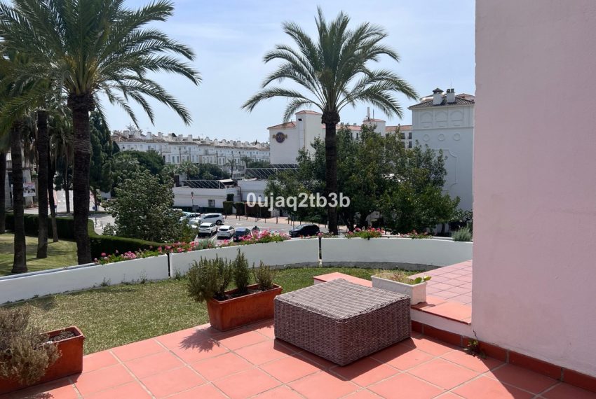 R4896064-Apartment-For-Sale-Nueva-Andalucia-Duplex-4-Beds-216-Built-2