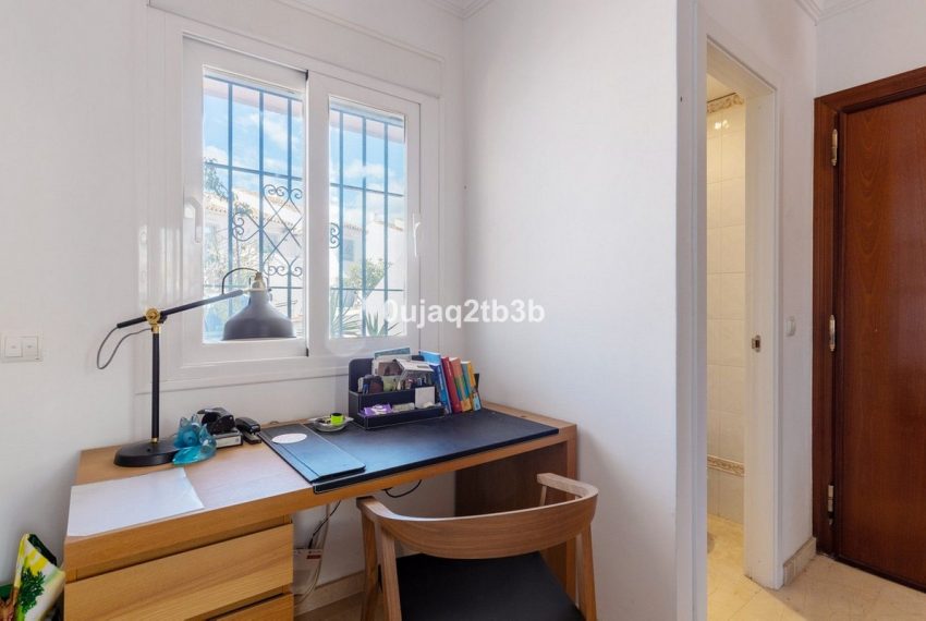 R4896064-Apartment-For-Sale-Nueva-Andalucia-Duplex-4-Beds-216-Built-7