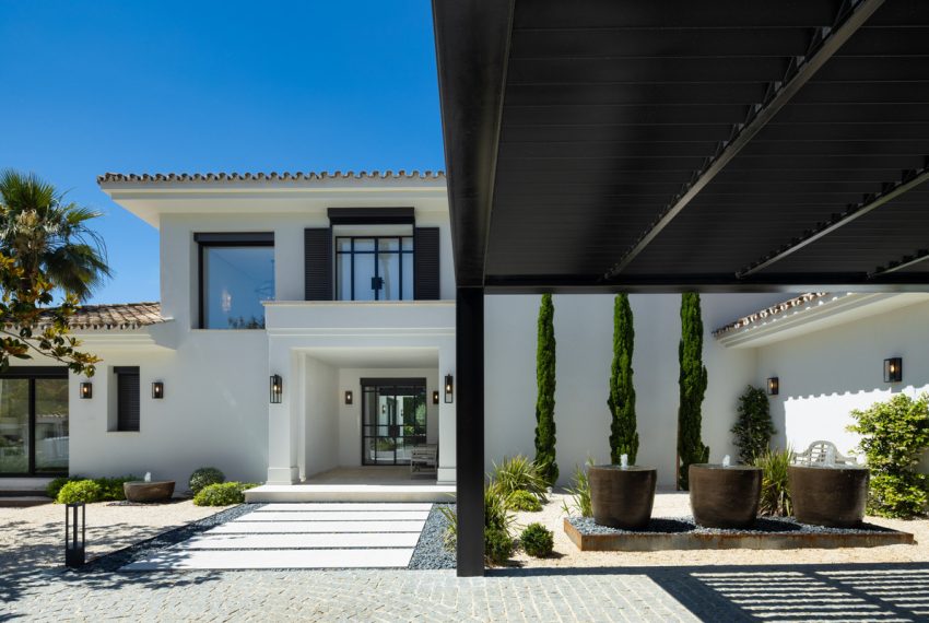 R4896784-Villa-For-Sale-Nueva-Andalucia-Detached-5-Beds-490-Built-10