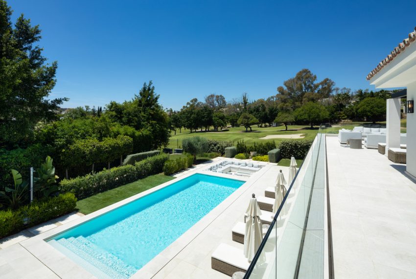 R4896784-Villa-For-Sale-Nueva-Andalucia-Detached-5-Beds-490-Built-16