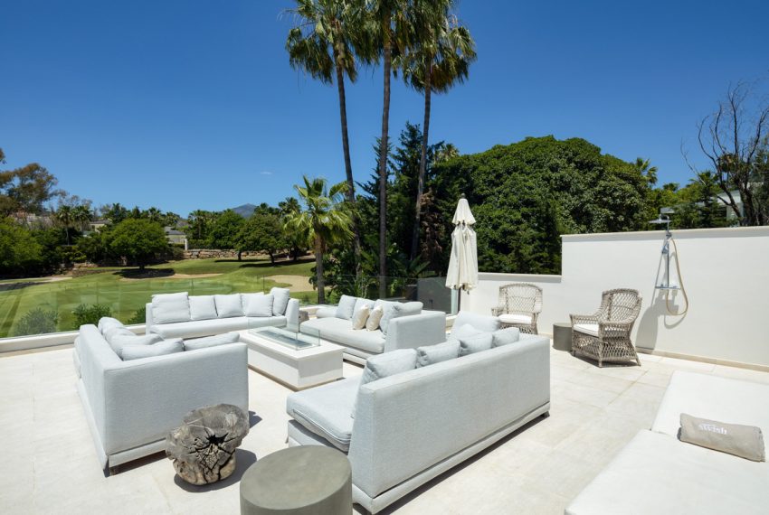R4896784-Villa-For-Sale-Nueva-Andalucia-Detached-5-Beds-490-Built-6