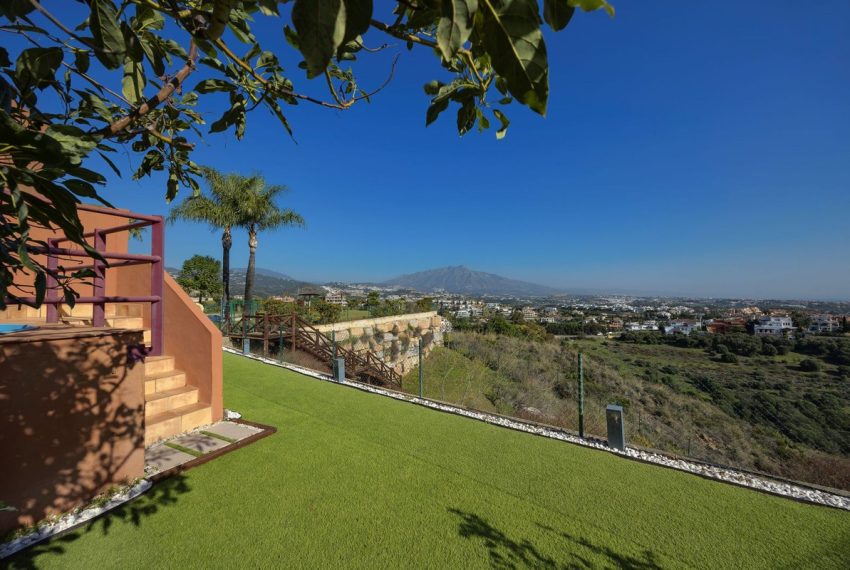 R4898026-Villa-For-Sale-El-Paraiso-Semi-Detached-4-Beds-321-Built-1