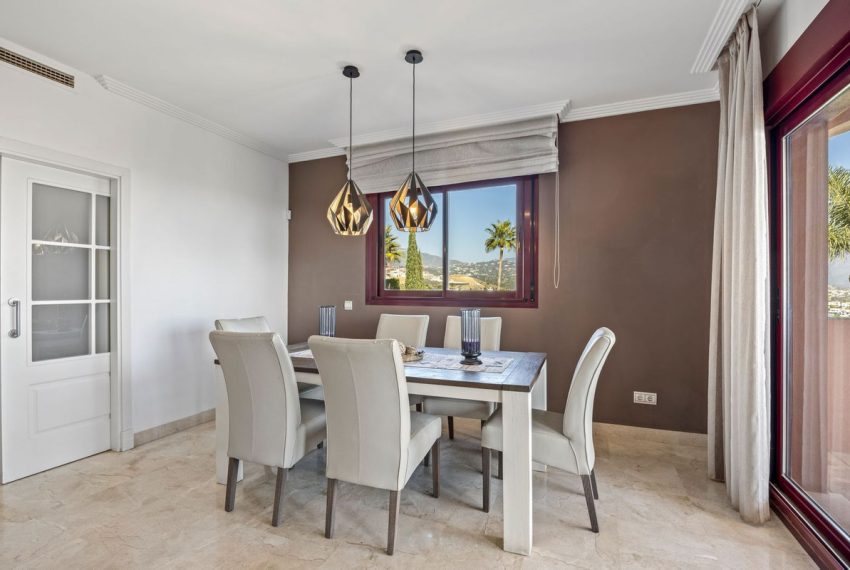 R4898026-Villa-For-Sale-El-Paraiso-Semi-Detached-4-Beds-321-Built-8
