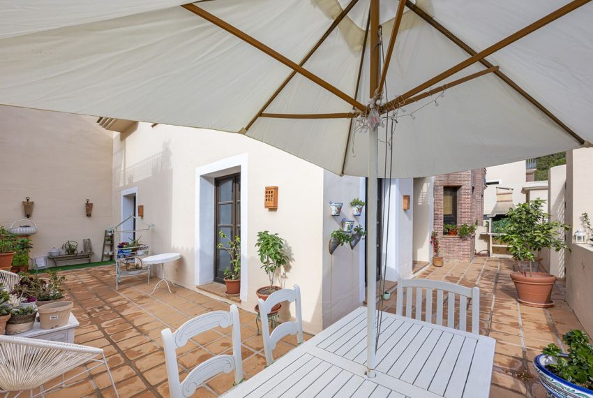 R4898050-Villa-For-Sale-Benahavis-Semi-Detached-4-Beds-300-Built-7