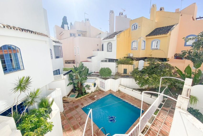 R4899031-Townhouse-For-Sale-Nueva-Andalucia-Terraced-3-Beds-198-Built-11