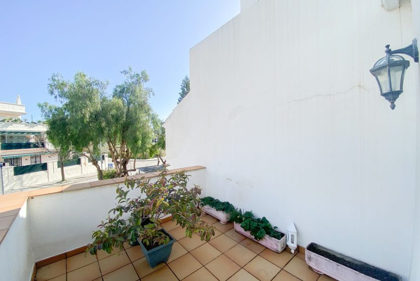 R4899031-Townhouse-For-Sale-Nueva-Andalucia-Terraced-3-Beds-198-Built-7