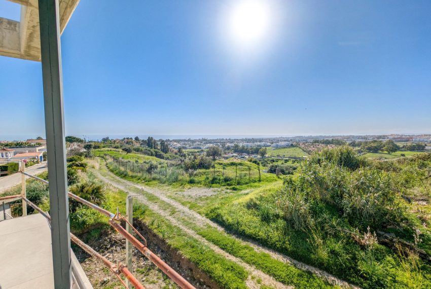 R4900186-Villa-For-Sale-Nueva-Andalucia-Detached-4-Beds-268-Built-15