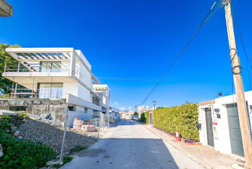 R4900186-Villa-For-Sale-Nueva-Andalucia-Detached-4-Beds-268-Built-6