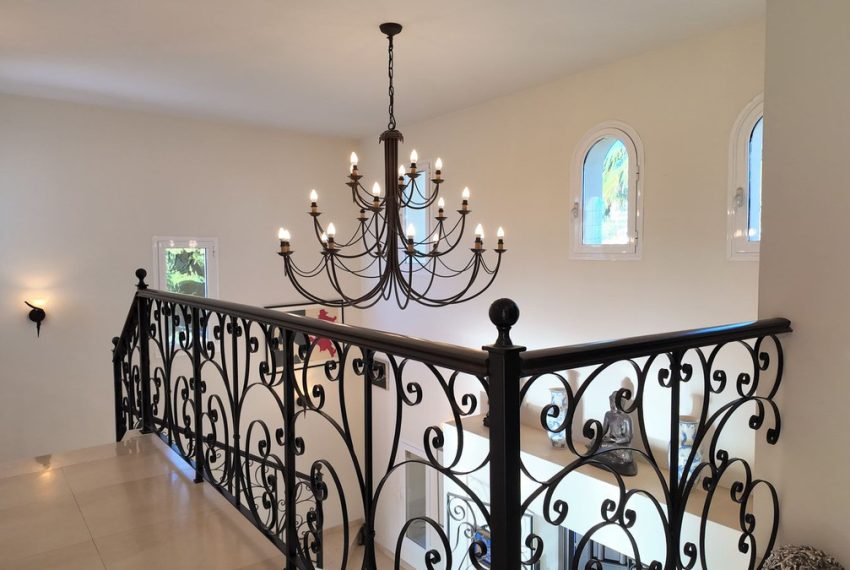 R4901698-Villa-For-Sale-Nueva-Andalucia-Detached-4-Beds-508-Built-14
