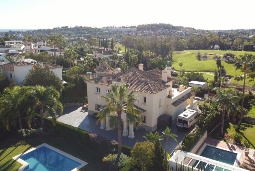 R4901698-Villa-For-Sale-Nueva-Andalucia-Detached-4-Beds-508-Built-15