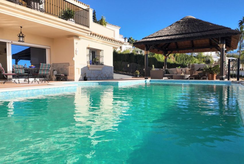 R4901698-Villa-For-Sale-Nueva-Andalucia-Detached-4-Beds-508-Built-3