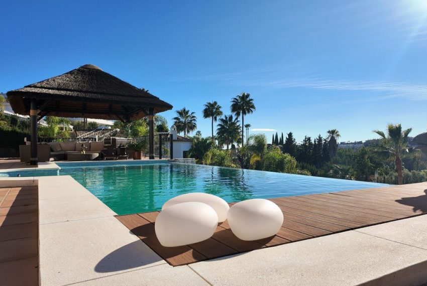 R4901698-Villa-For-Sale-Nueva-Andalucia-Detached-4-Beds-508-Built-9
