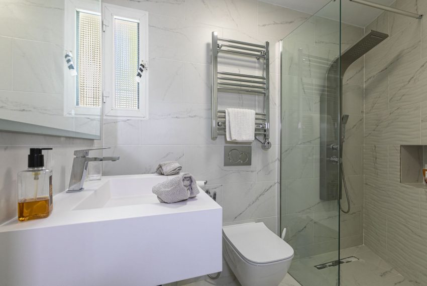 R4902322-Villa-For-Sale-San-Pedro-de-Alcantara-Detached-4-Beds-376-Built-14