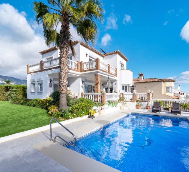 R4902751-Image 1-Detached - 3 Beds - 250 Built