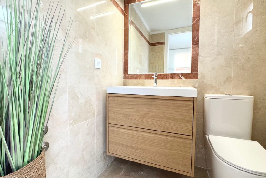 R4904863-Villa-For-Sale-Nueva-Andalucia-Semi-Detached-4-Beds-191-Built-12