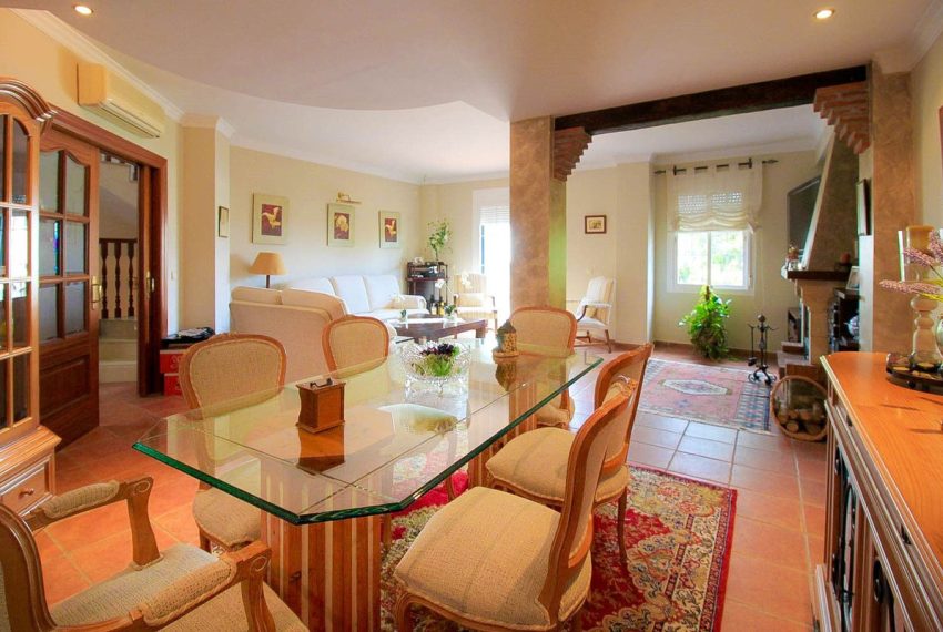 R4905835-Villa-For-Sale-Marbella-Detached-6-Beds-306-Built-5
