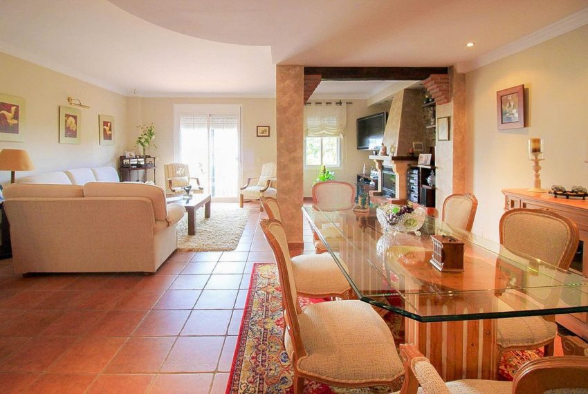 R4905835-Villa-For-Sale-Marbella-Detached-6-Beds-306-Built-6