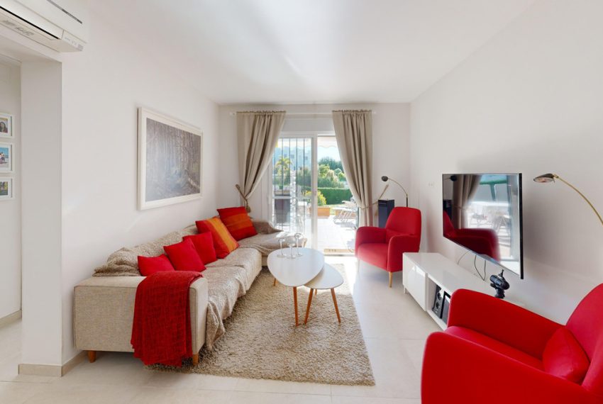R4907233-Apartment-For-Sale-Nueva-Andalucia-Ground-Floor-2-Beds-100-Built-1