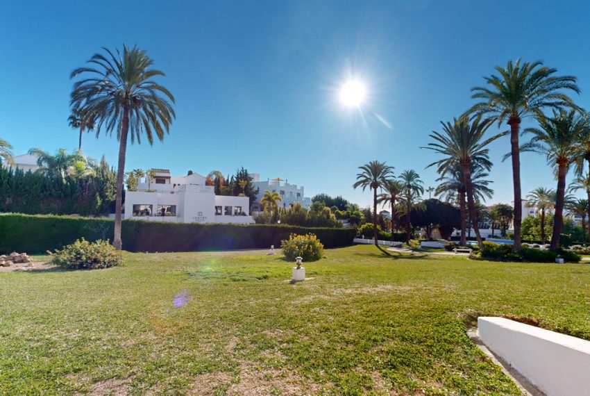 R4907233-Apartment-For-Sale-Nueva-Andalucia-Ground-Floor-2-Beds-100-Built-11
