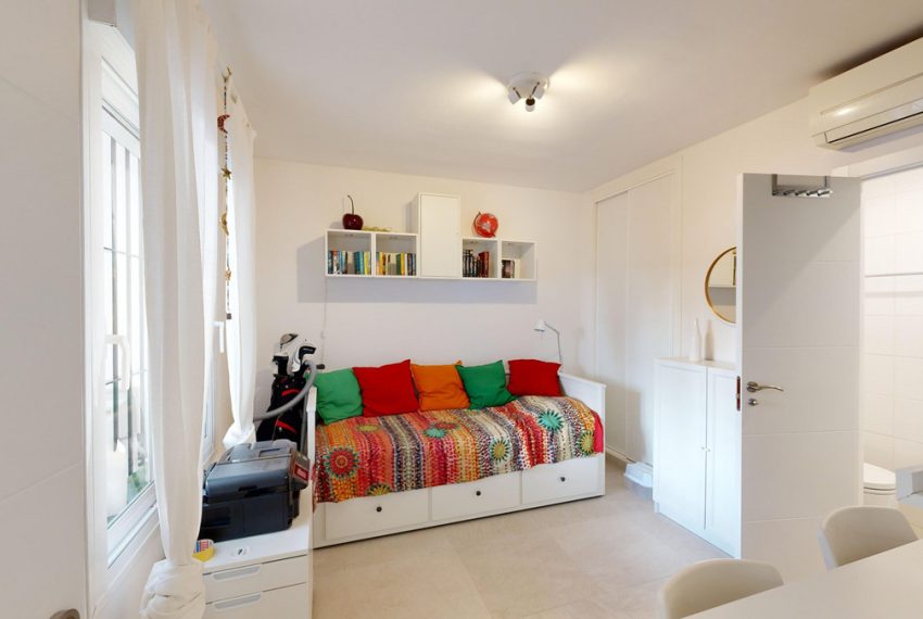 R4907233-Apartment-For-Sale-Nueva-Andalucia-Ground-Floor-2-Beds-100-Built-5