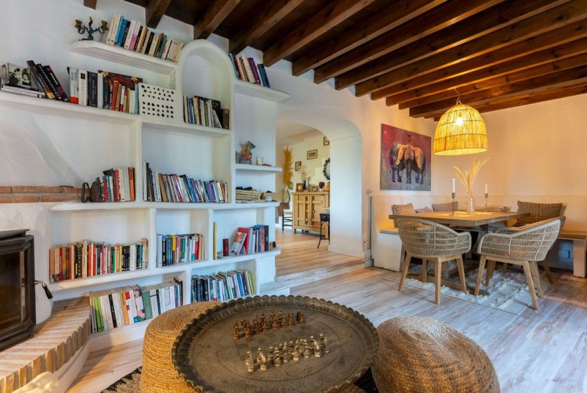 R4908751-Villa-For-Sale-Coin-Detached-8-Beds-398-Built-11