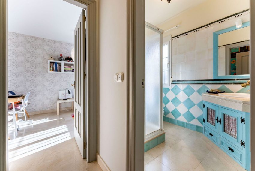 R4909774-Villa-For-Sale-Coin-Detached-4-Beds-191-Built-17