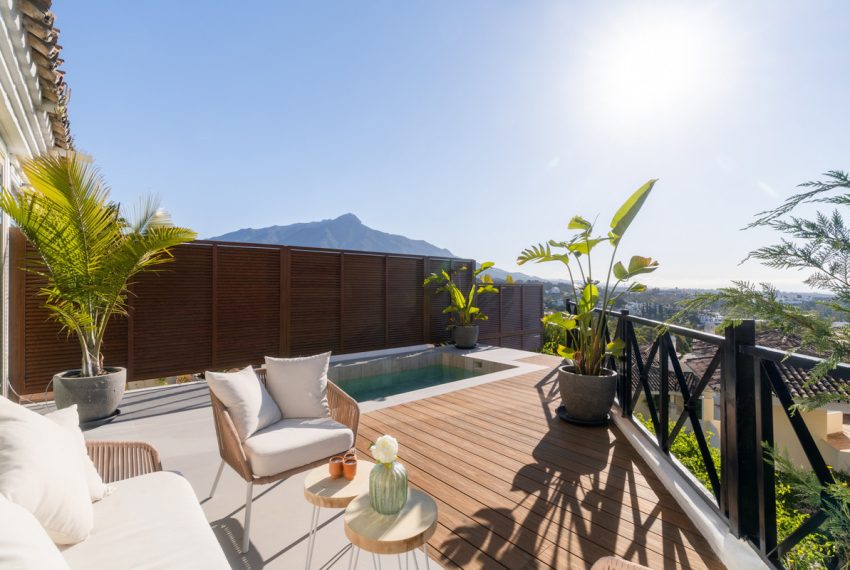 R4913434-Apartment-For-Sale-Nueva-Andalucia-Ground-Floor-3-Beds-143-Built-4