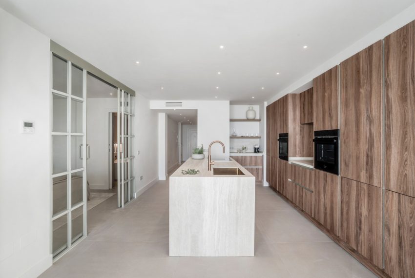 R4913434-Apartment-For-Sale-Nueva-Andalucia-Ground-Floor-3-Beds-143-Built-9