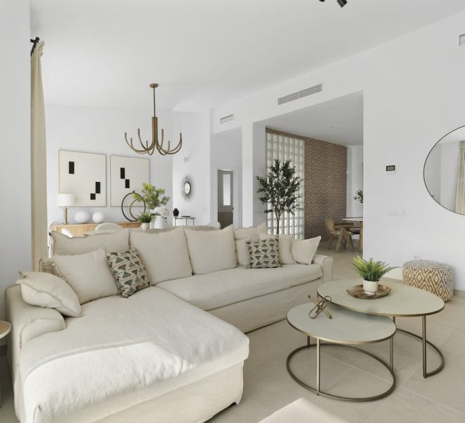 R4913956-Image 1-Detached - 3 Beds - 161 Built