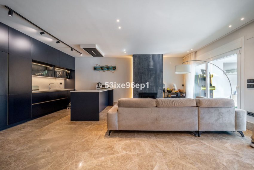 R4914634-Villa-For-Sale-Santa-Clara-Semi-Detached-3-Beds-160-Built-2