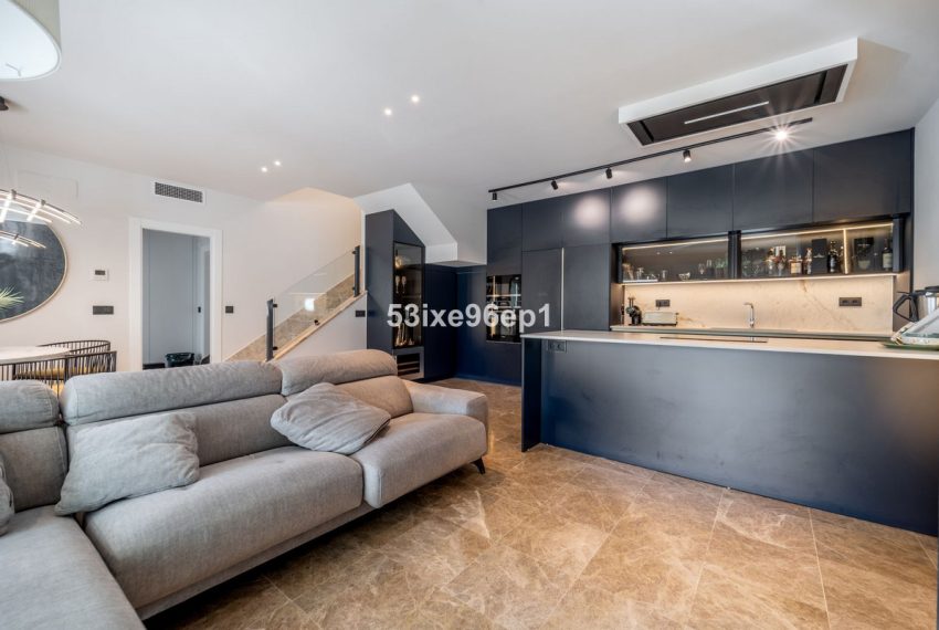 R4914634-Villa-For-Sale-Santa-Clara-Semi-Detached-3-Beds-160-Built-4
