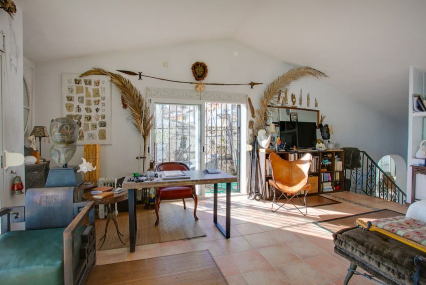 R4915192-Villa-For-Sale-Estepona-Detached-3-Beds-123-Built-11