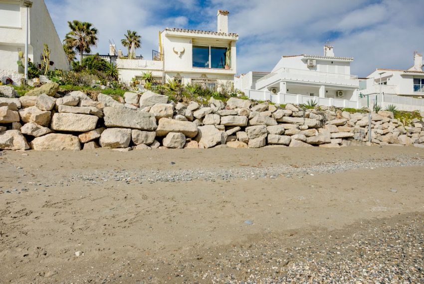 R4915192-Villa-For-Sale-Estepona-Detached-3-Beds-123-Built-2