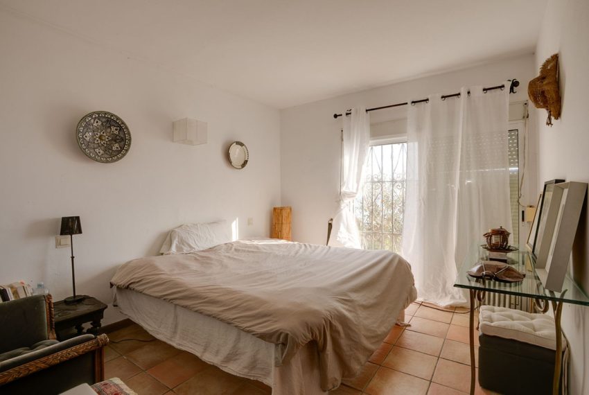 R4915192-Villa-For-Sale-Estepona-Detached-3-Beds-123-Built-8