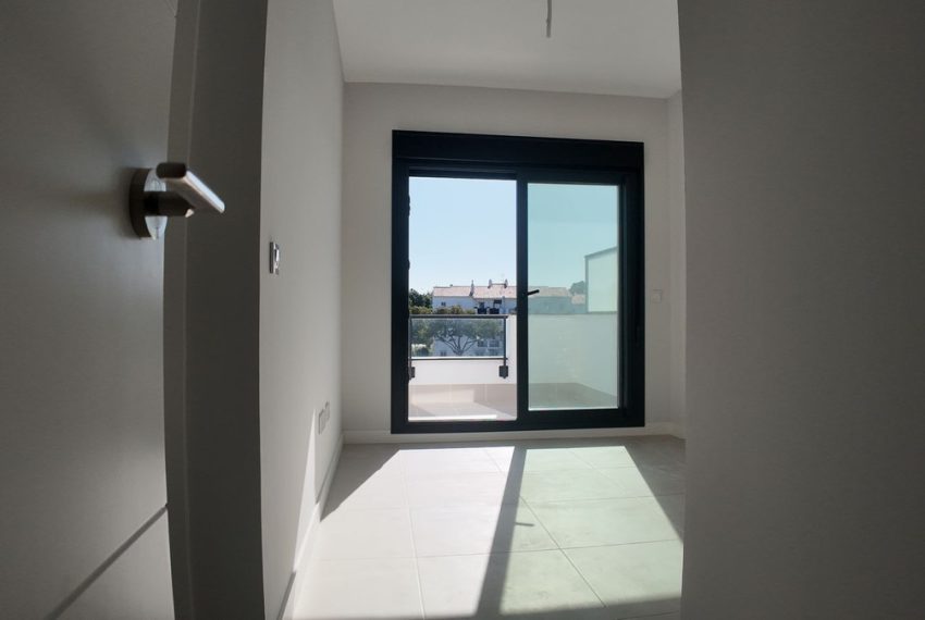 R4919923-Apartment-For-Sale-Estepona-Penthouse-3-Beds-114-Built-8