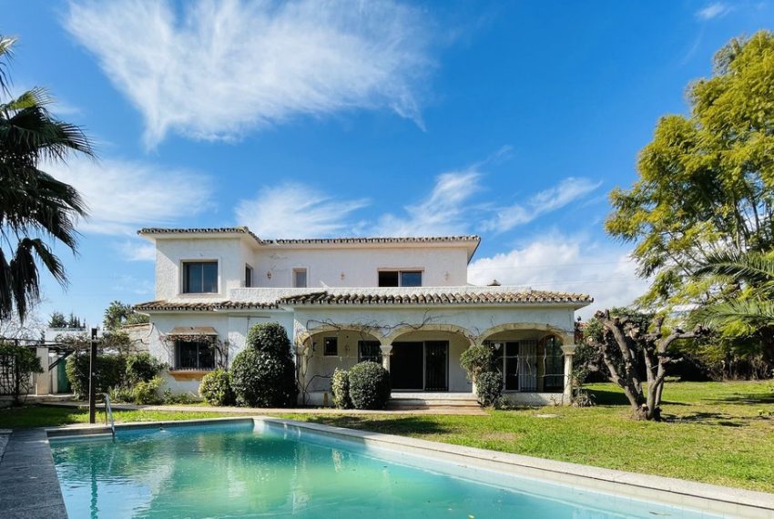 R4921066-Villa-For-Sale-Guadalmina-Alta-Detached-3-Beds-350-Built-3