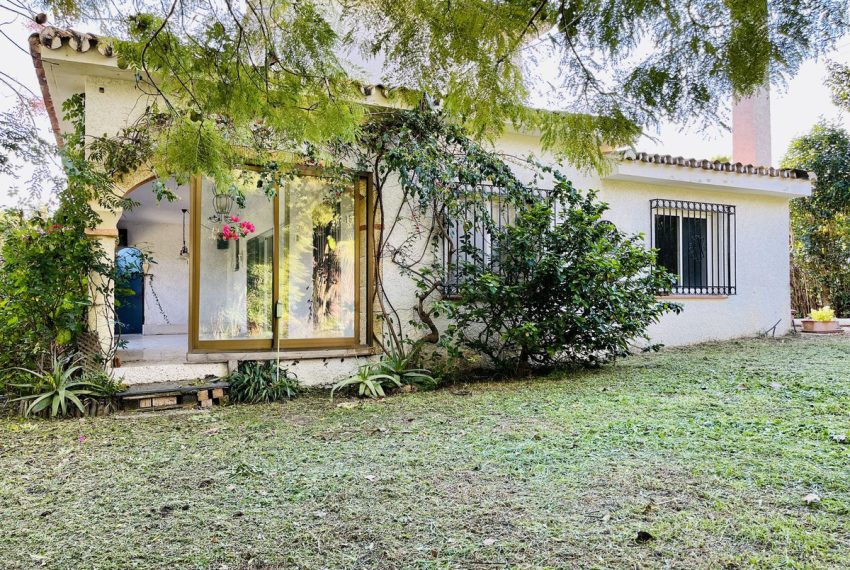 R4921066-Villa-For-Sale-Guadalmina-Alta-Detached-3-Beds-350-Built-7