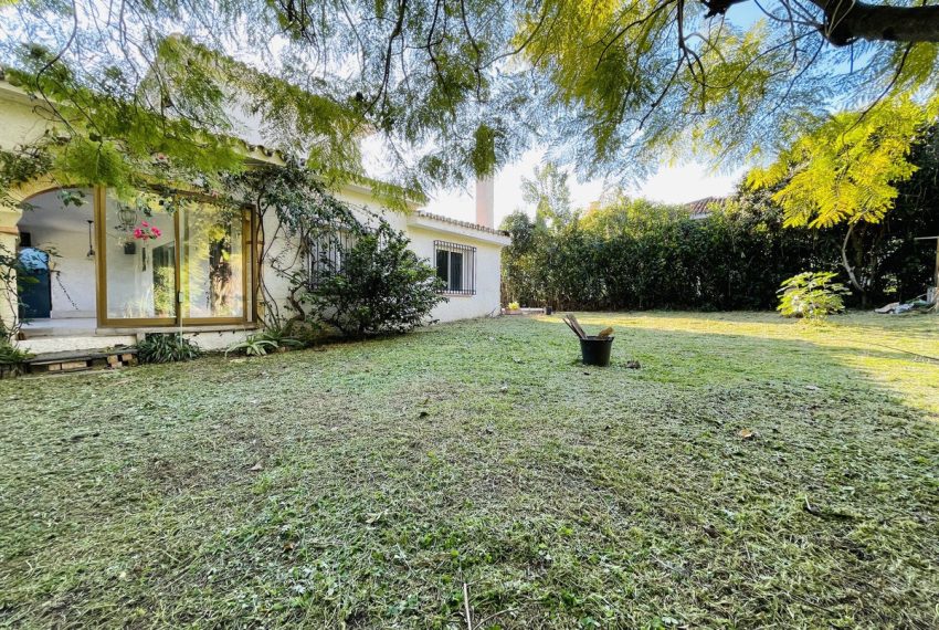 R4921066-Villa-For-Sale-Guadalmina-Alta-Detached-3-Beds-350-Built-8