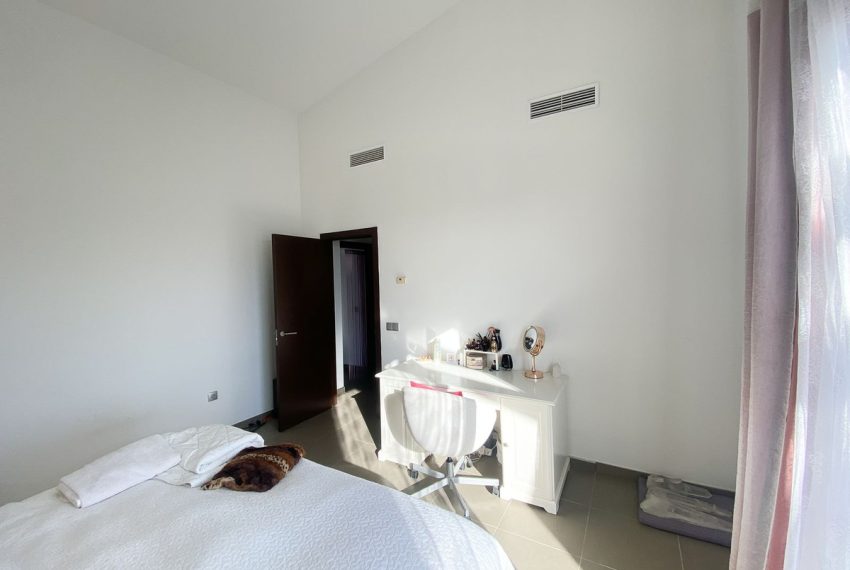 R4921282-Villa-For-Sale-Estepona-Semi-Detached-5-Beds-291-Built-12
