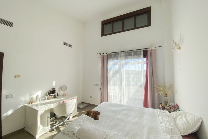 R4921282-Villa-For-Sale-Estepona-Semi-Detached-5-Beds-291-Built-9