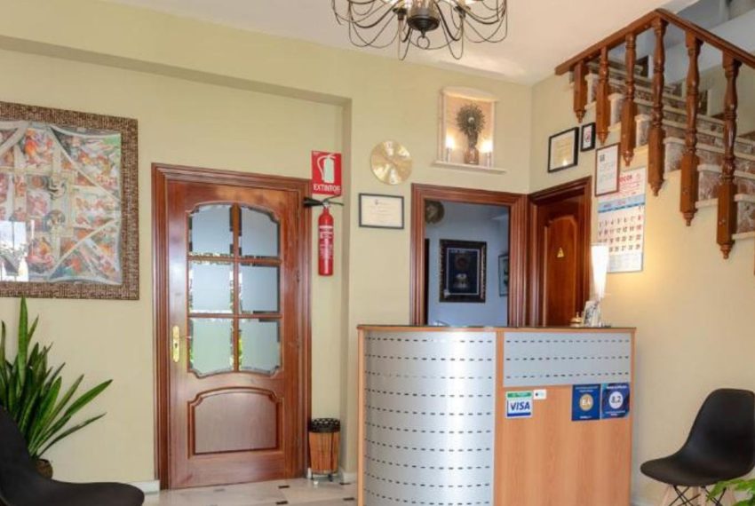 R4922131-Villa-For-Sale-Marbella-Semi-Detached-34-Beds-918-Built-5