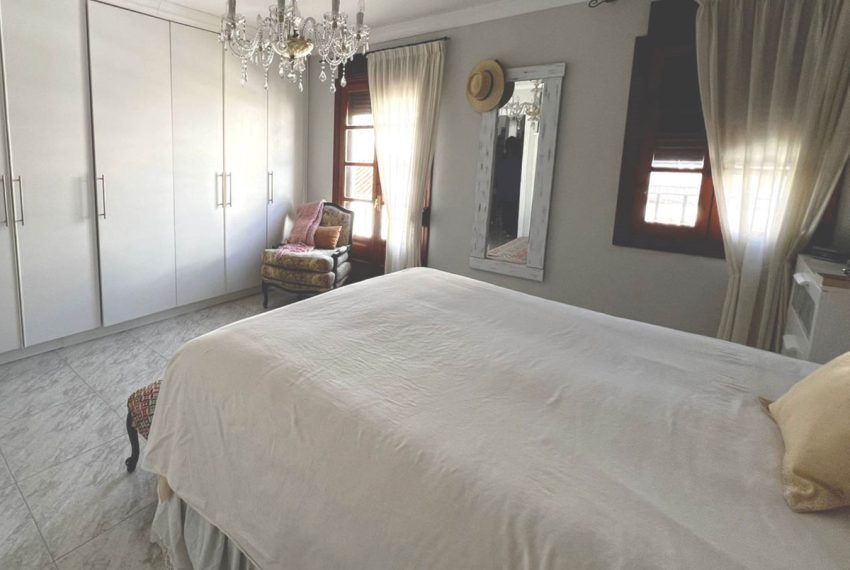 R4929793-Villa-For-Sale-Estepona-Semi-Detached-3-Beds-224-Built-7