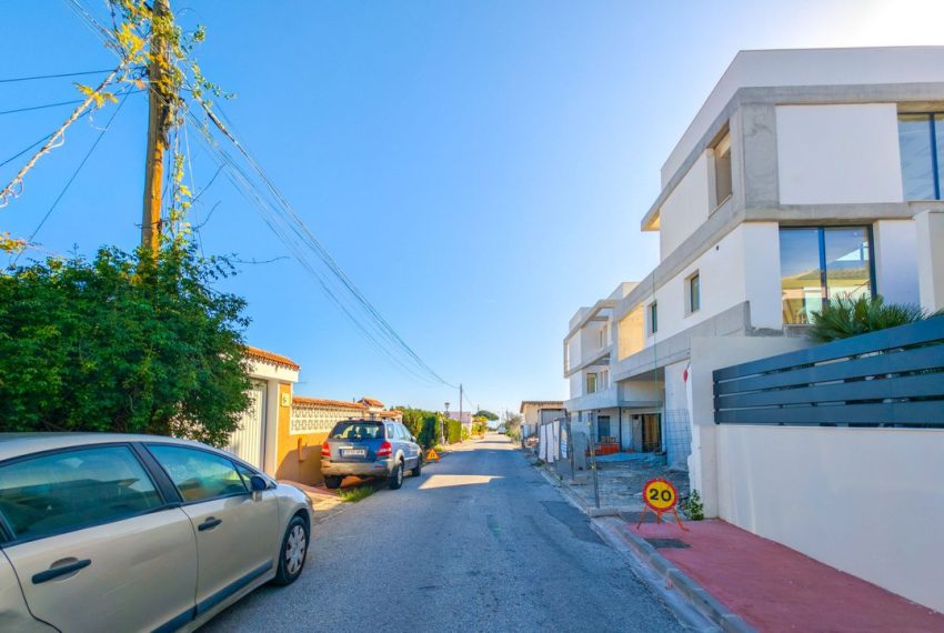 R4930015-Villa-For-Sale-Nueva-Andalucia-Detached-5-Beds-287-Built-17