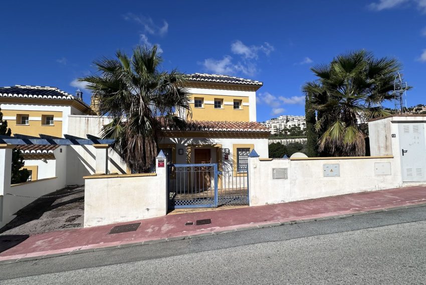 R4930183-Villa-For-Sale-Mijas-Detached-4-Beds-217-Built-1